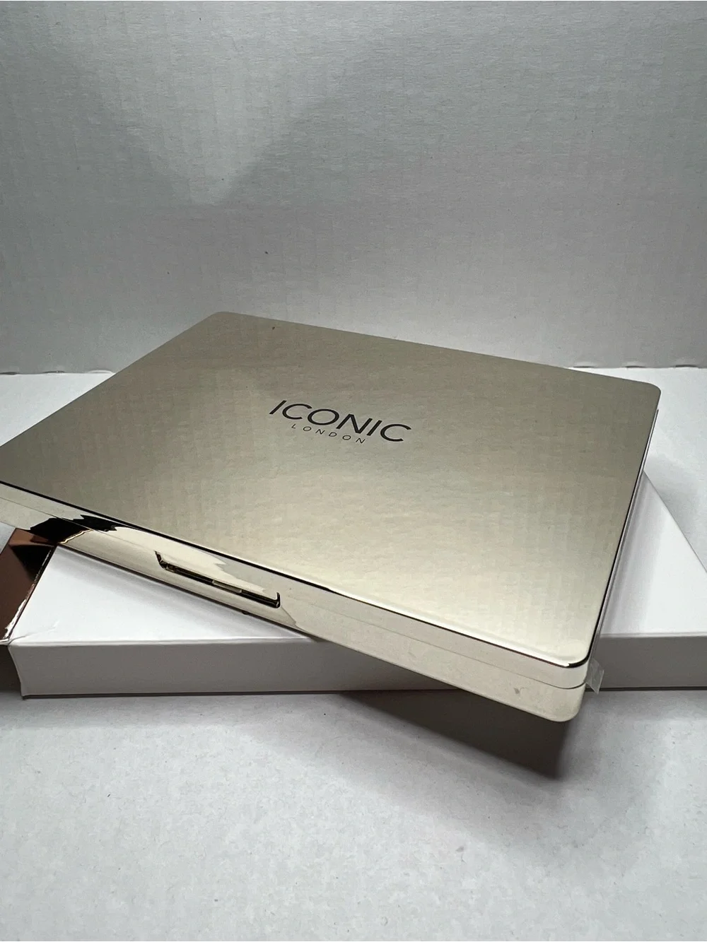 ICONIC London Multi-Use Cream Blush, Bronze & Highlight Palette